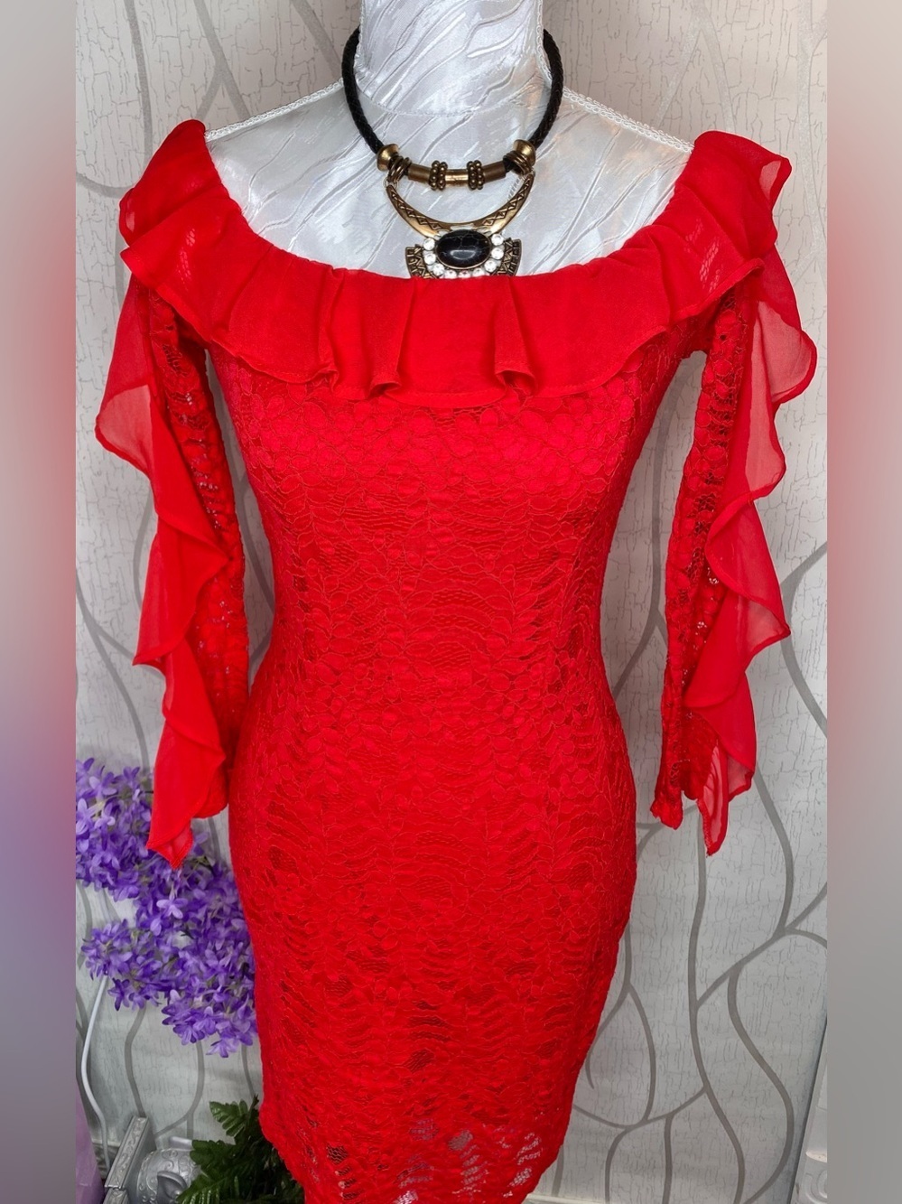 🌹Sexy Vibrant Red Lace Off Shoulder Dress with Chiffon Ruffle Trim 🌹 CBR - Picture 7 of 11